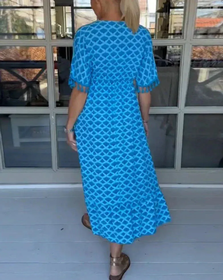 Aisha™ Effortlessly Stylish V-Neck Midi Dress for Ultimate Comfort