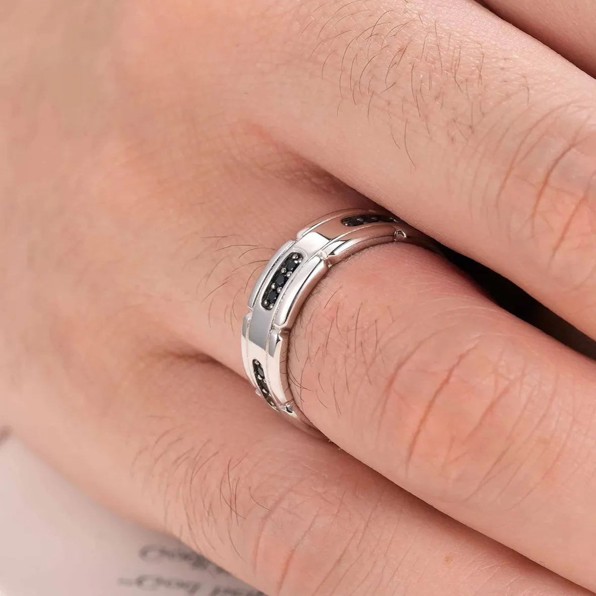 Black Round Cut Diamond Band