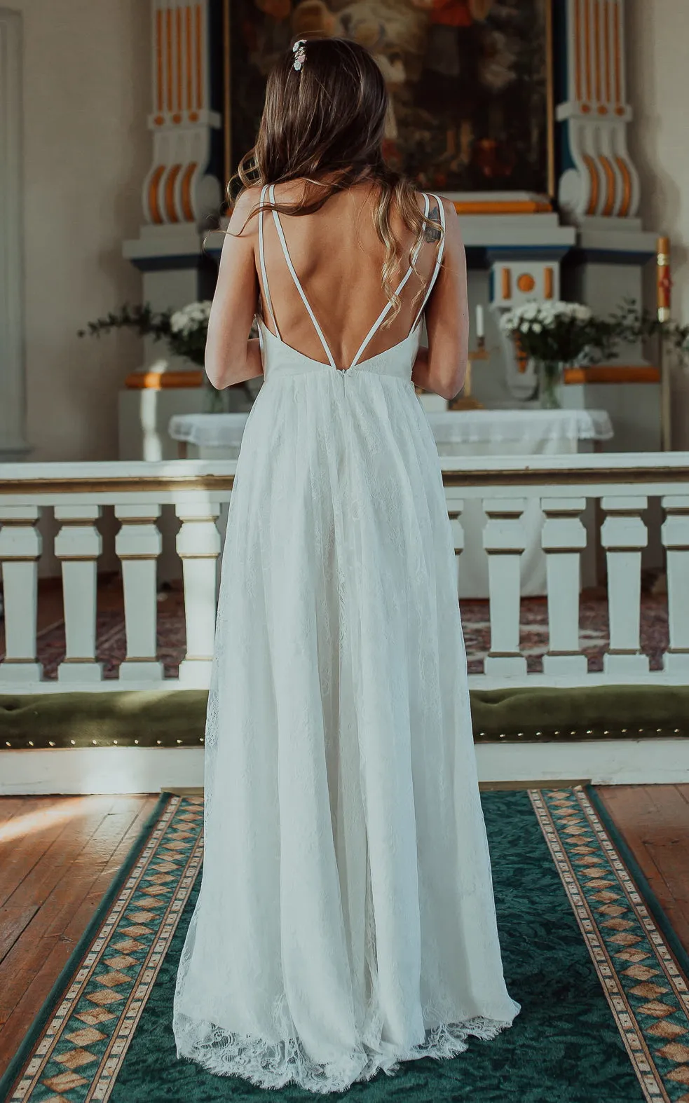 Casual Sexy V-neck Lace Sleeveless A Line Floor-length Wedding Dress with Split Front and V Back-715911