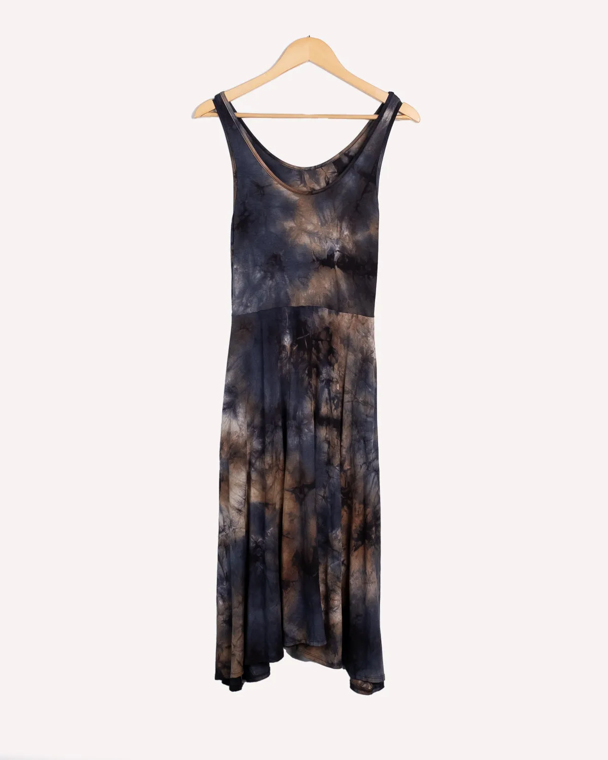 Casual Summer Dress Sleeveless Polirayon  Midi with Pockets.