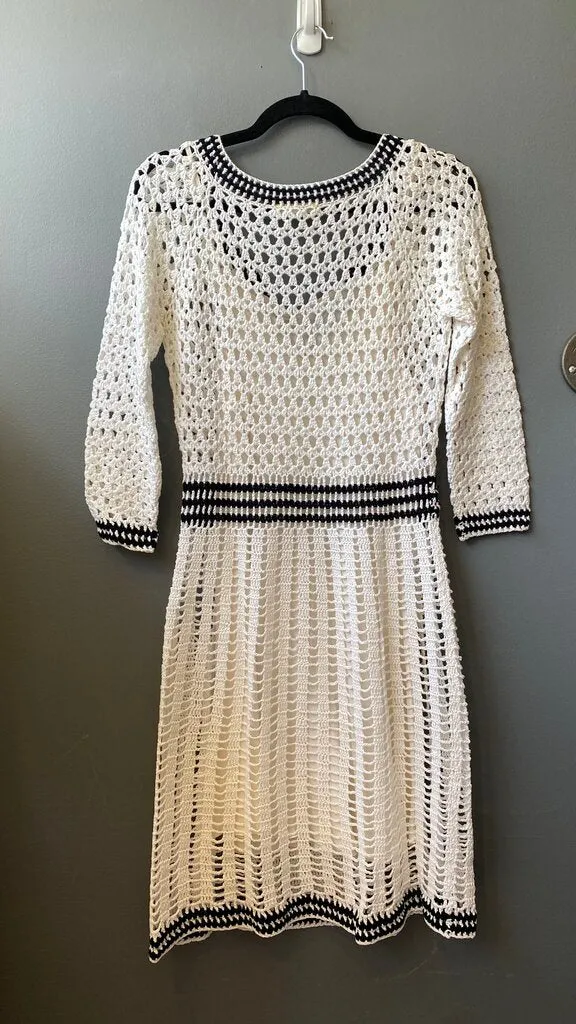 Crochet V neck Dress