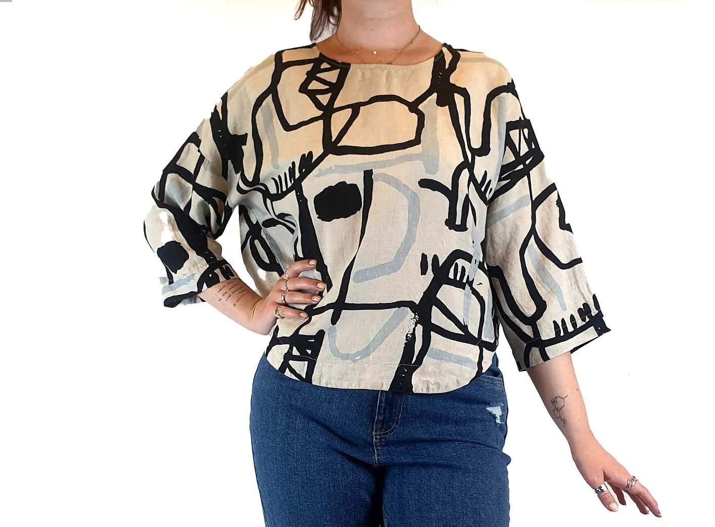 Gorman   Claire Johnson 100% linen unique print top size M