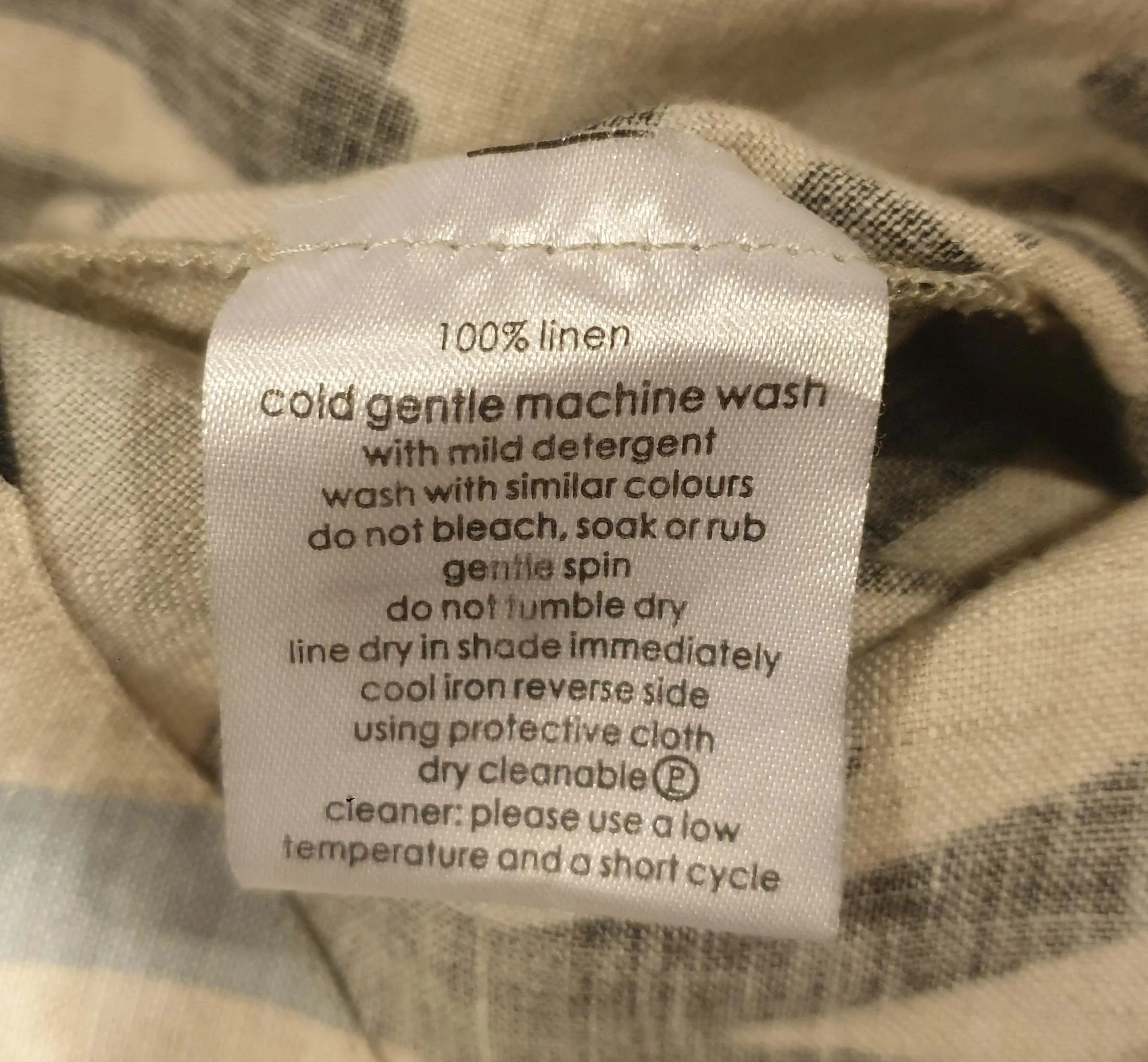 Gorman   Claire Johnson 100% linen unique print top size M