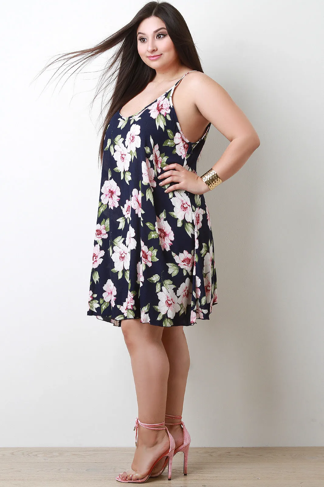 Hibiscus V-Neck Trapeze Dress