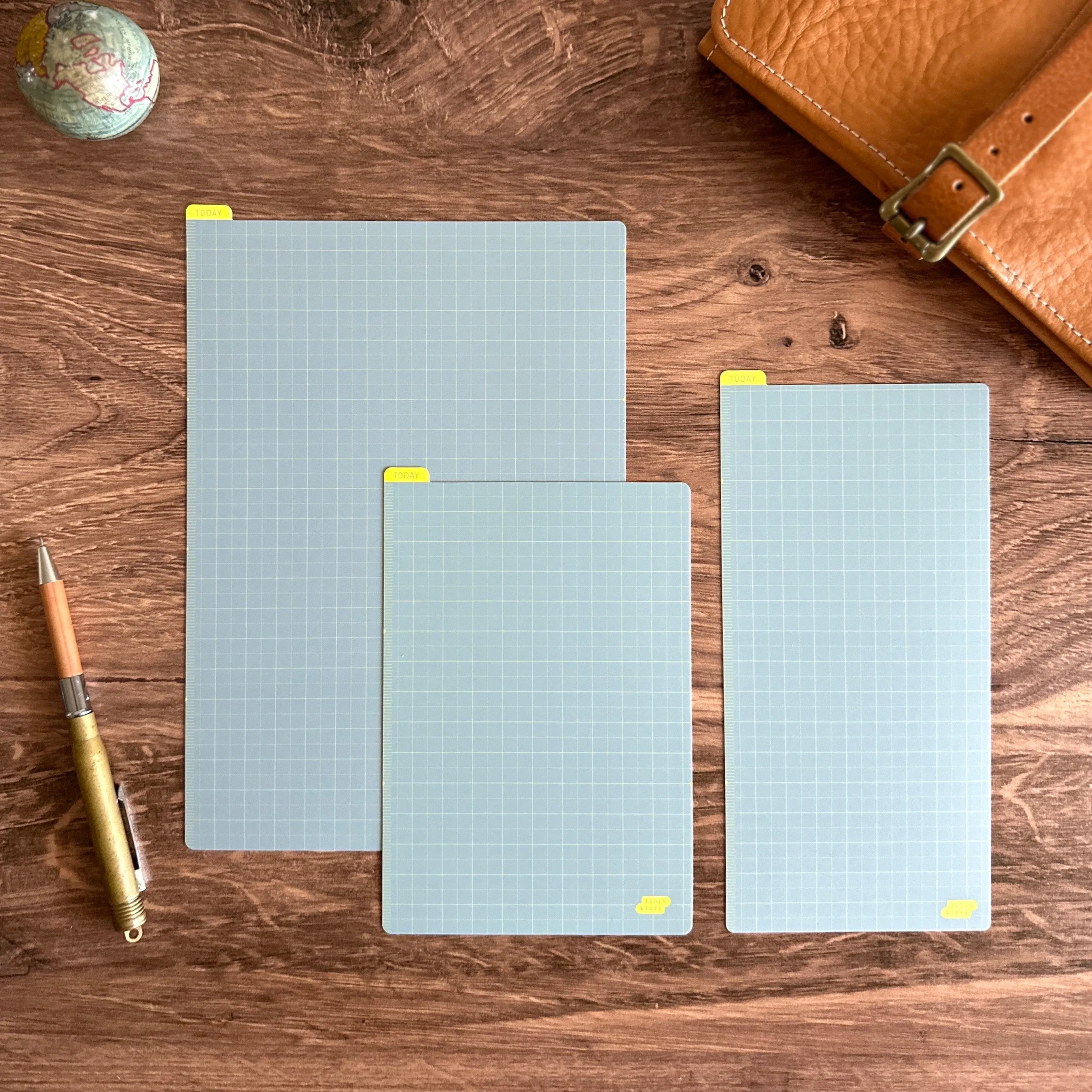 [Hobonichi Pencil Board] Ice Gray x Yellow (3 sizes)