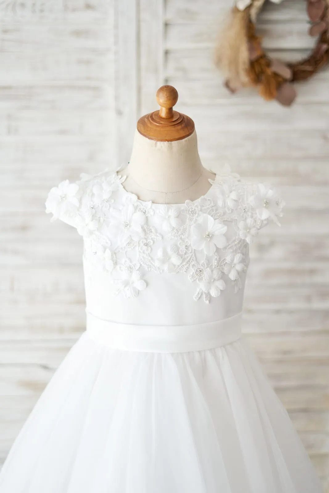 Ivory Lace Tulle Cap Sleeves Flowers Wedding Flower Girl Dress