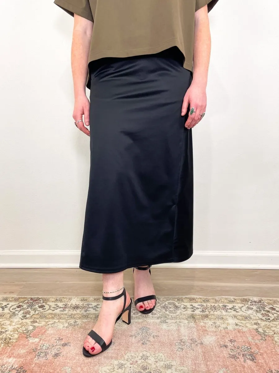 Jeniffer Flair Skirt in Black