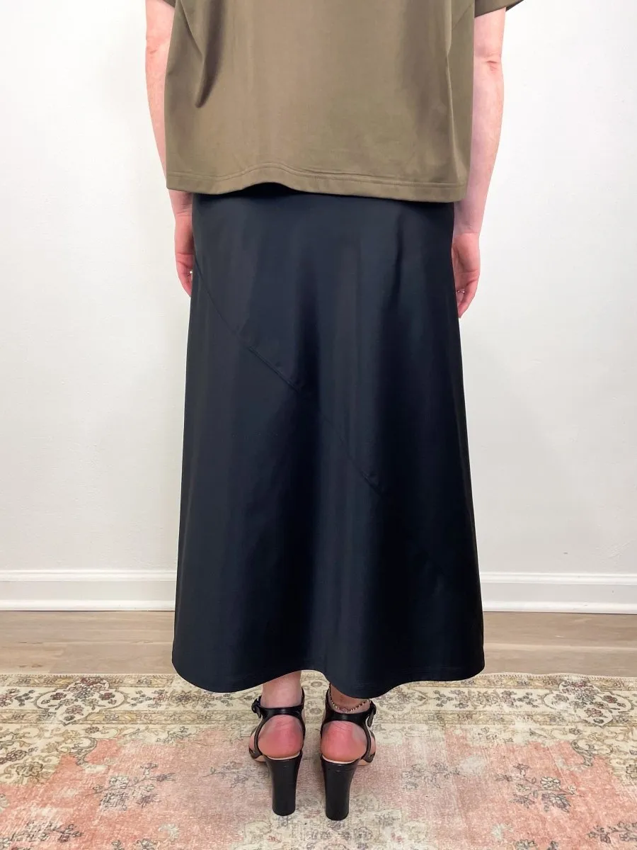 Jeniffer Flair Skirt in Black