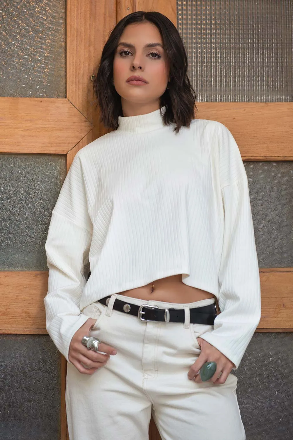 Jersey canalé oversized de manga larga cuello alto