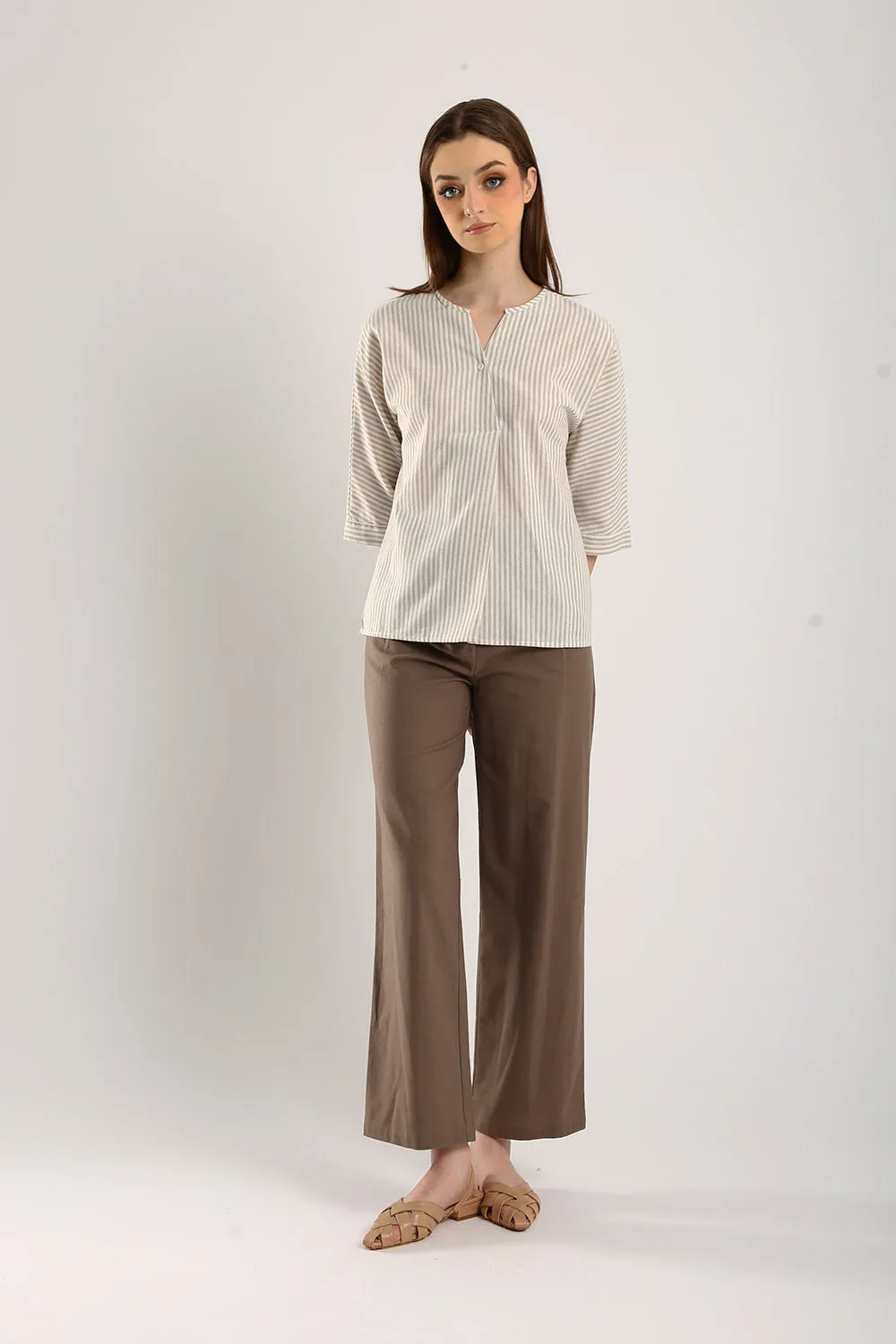 Lisa Classic Linen Wide Leg Pants in Taupe