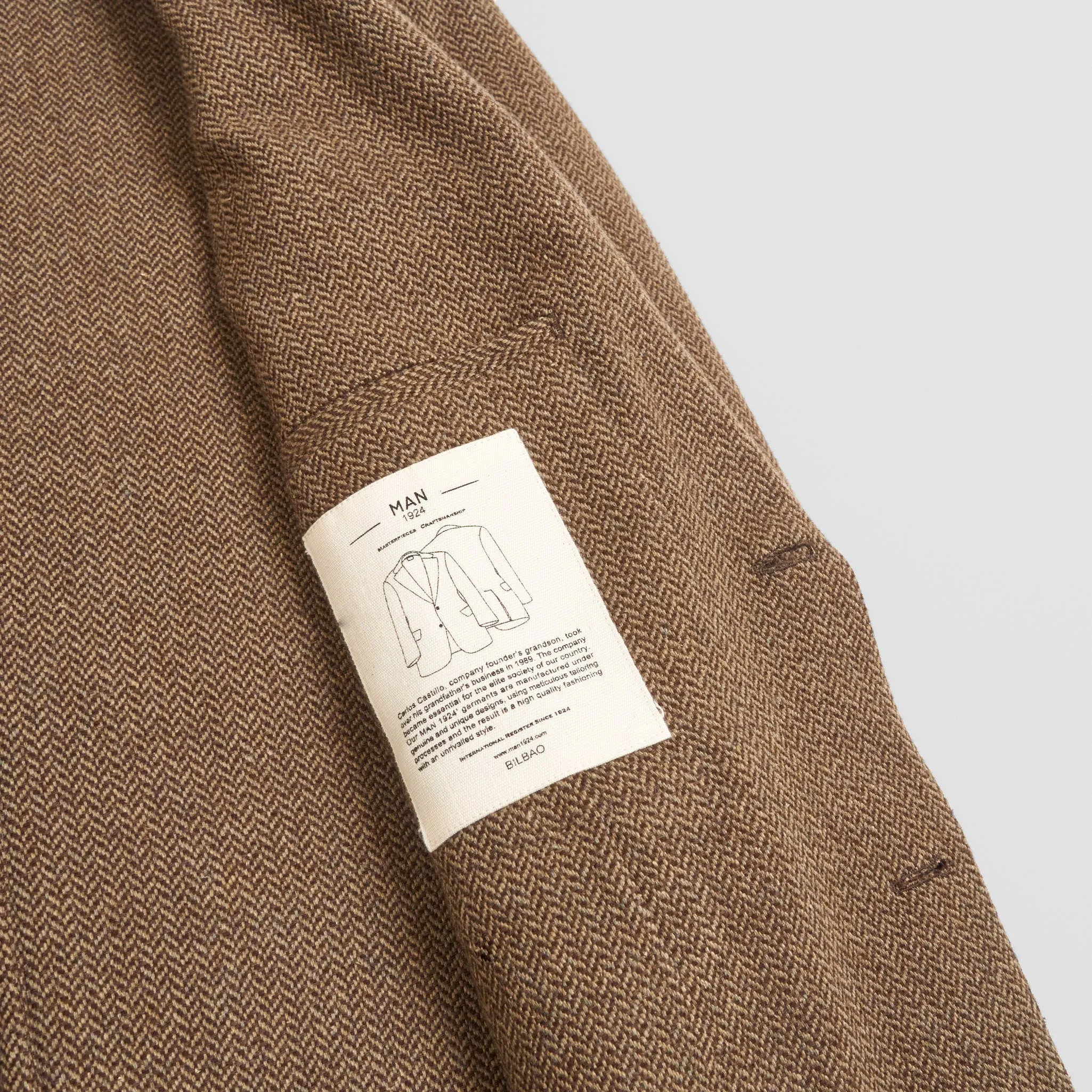 Man 1924 Kennedy Herringbone Blazer