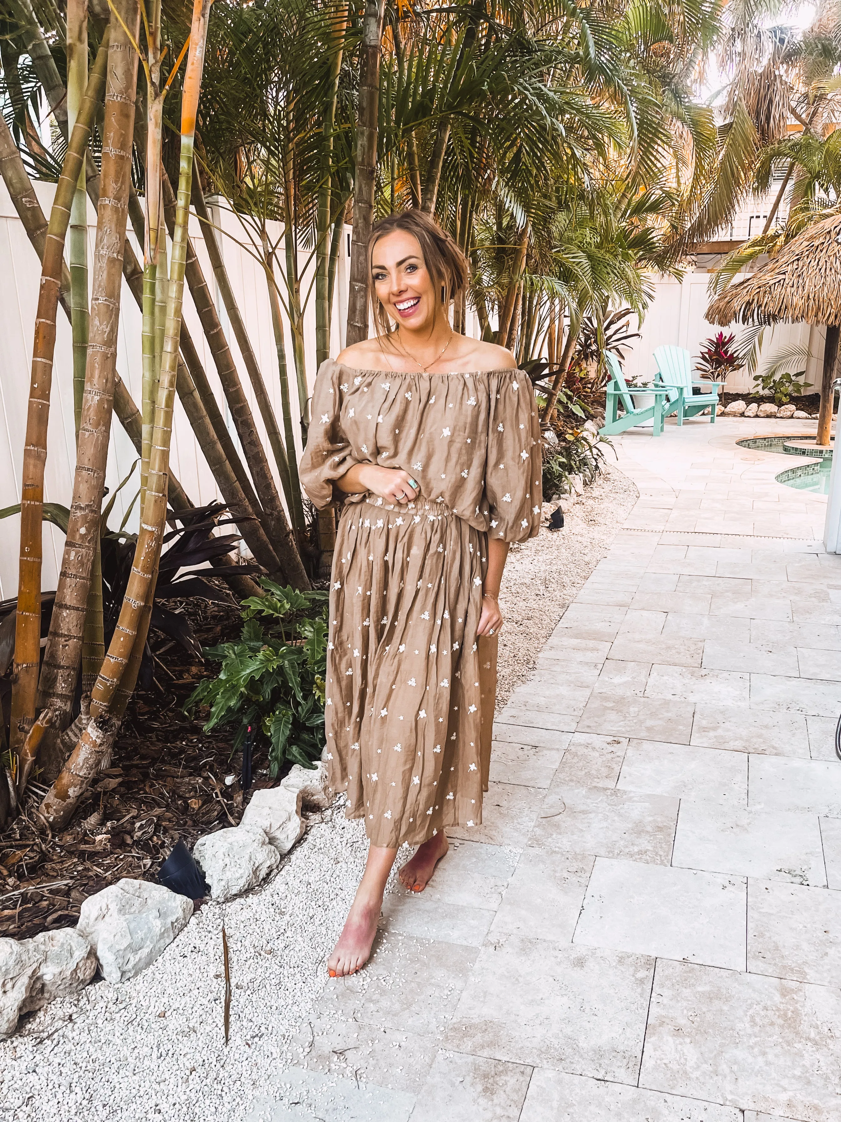 Mocha Bubble Sleeveless Embroidered Top