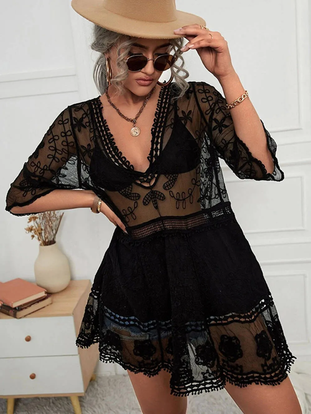 Molly - Loose V-Neck Mini Dress