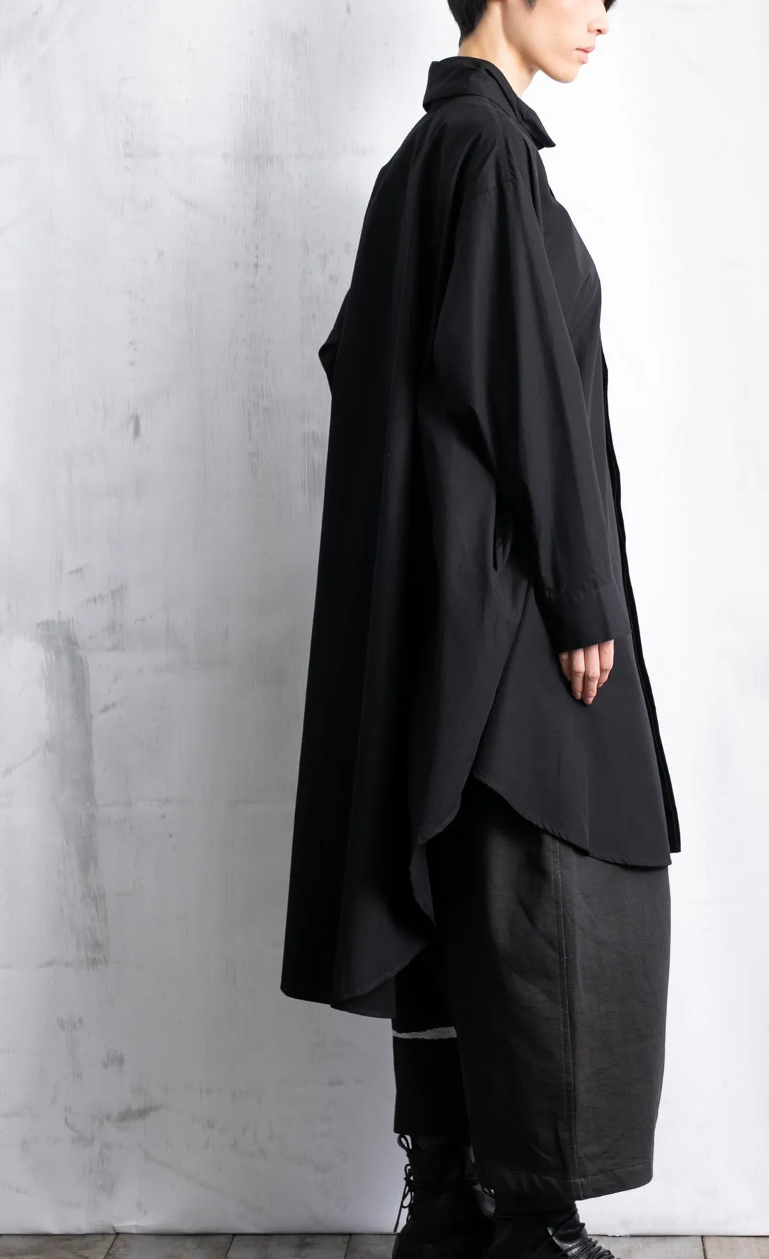 Moyuru Long Black Shirt