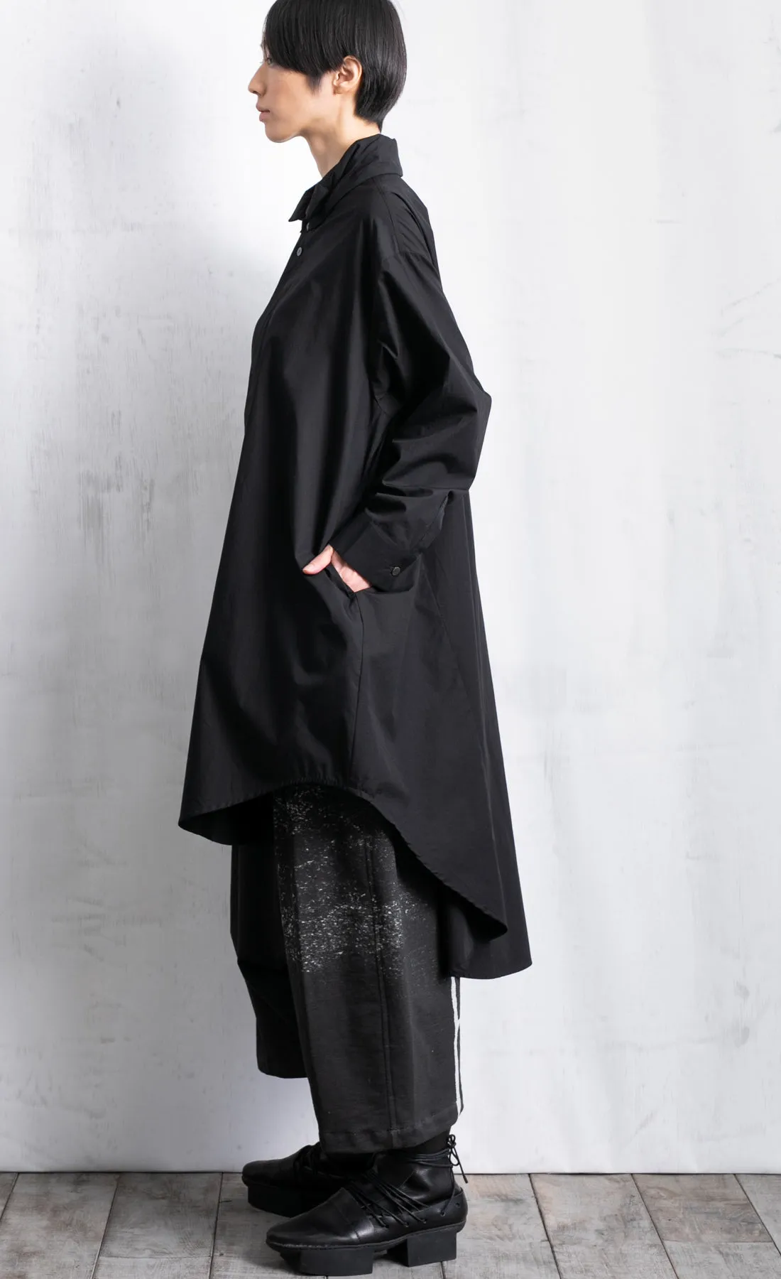 Moyuru Long Black Shirt