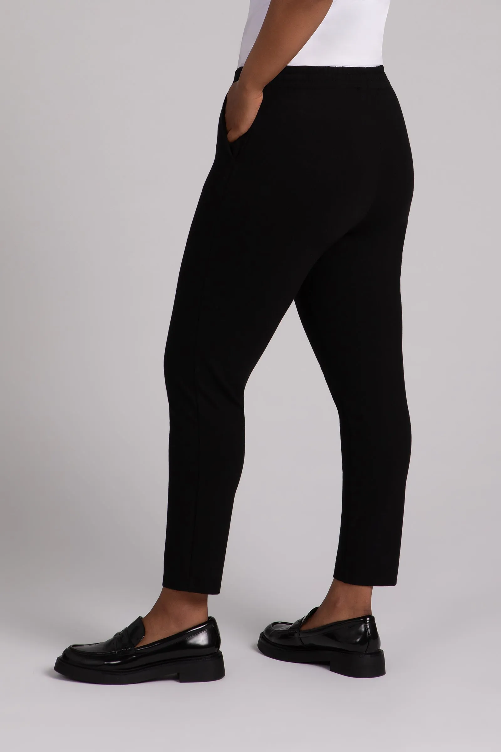 Ponte Pull On Pencil Ankle Pant