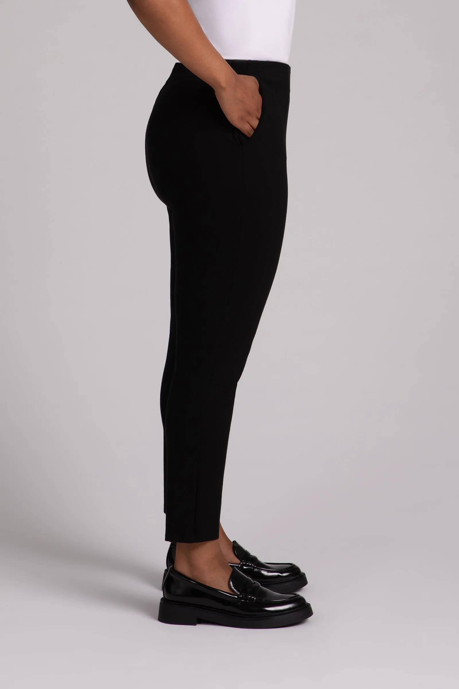Ponte Pull On Pencil Ankle Pant