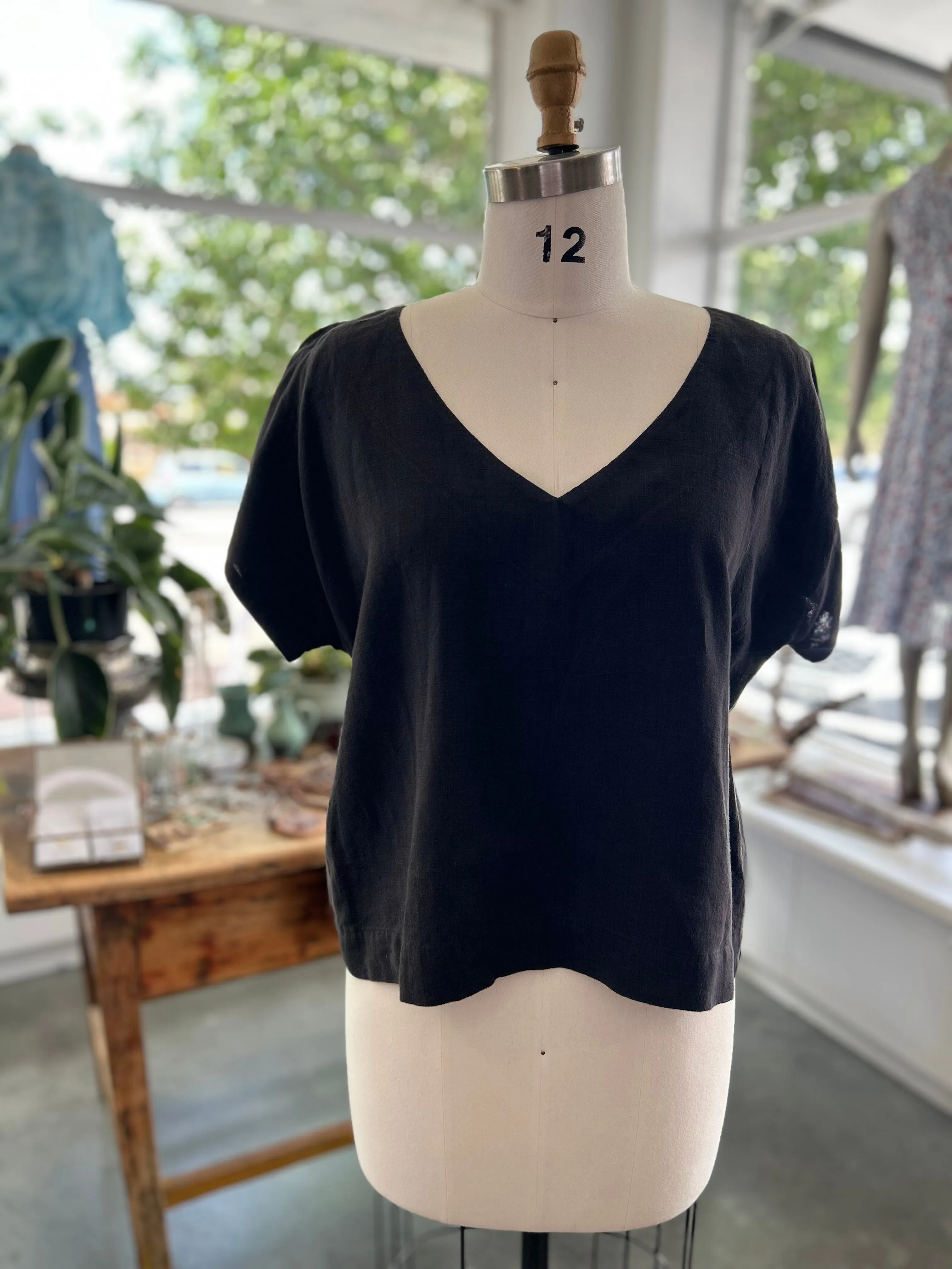 Shelly Top V Neck
