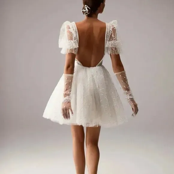 Short Wedding Party Dresses Puff Sleeves V Neck Tutu Ball Gowns Sexy Backless Mini Civil Bride Gowns