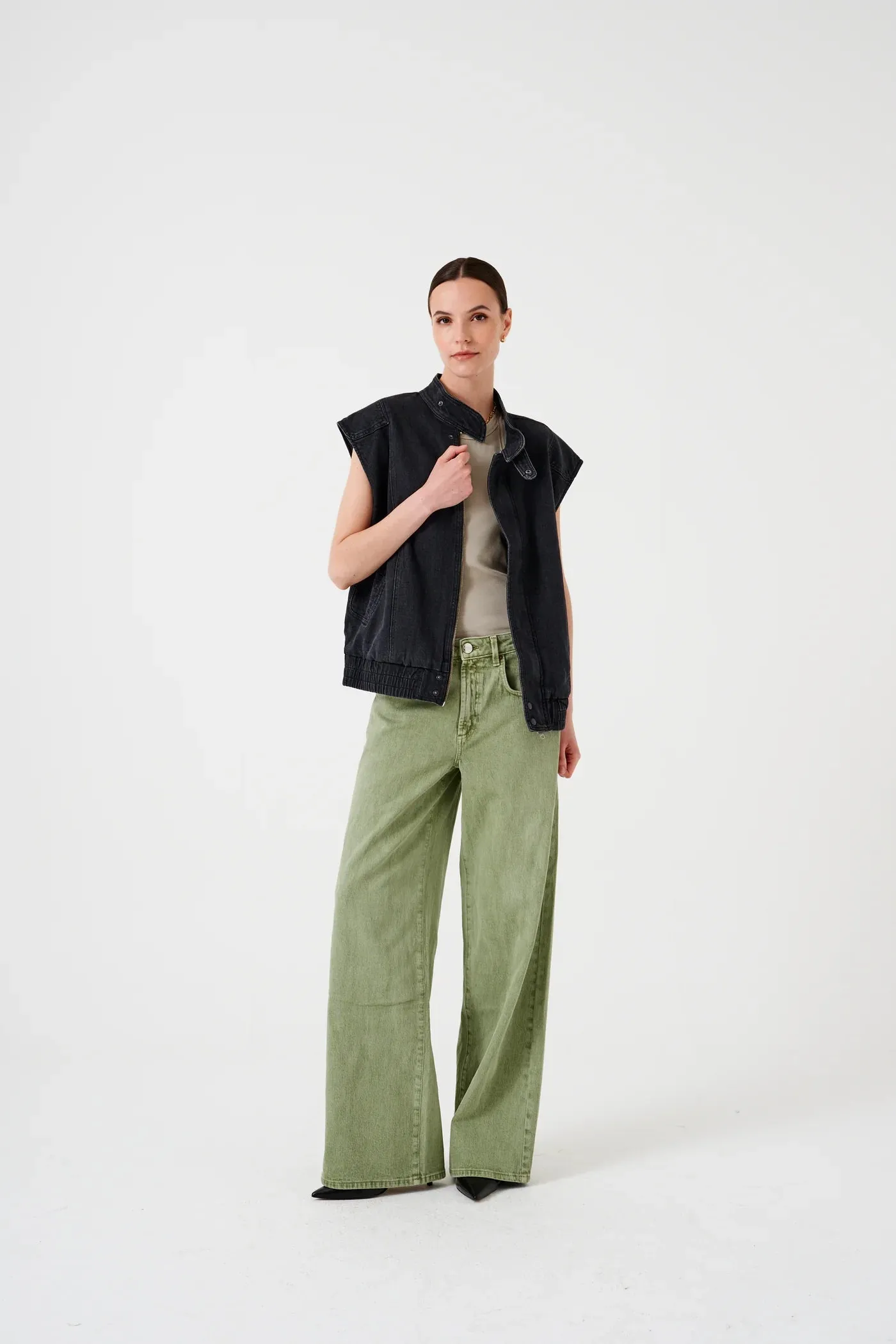 Sleeveless Oversized Juno - Washed Black | Seventy   Mochi