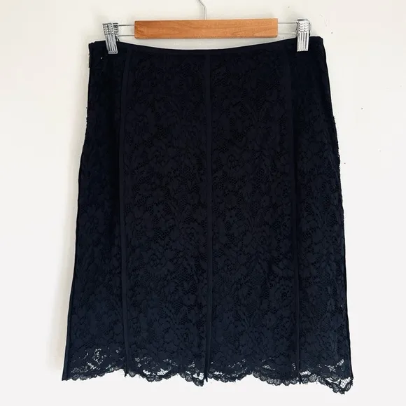 Tory Burch • Classic Lace Pencil Skirt in Black