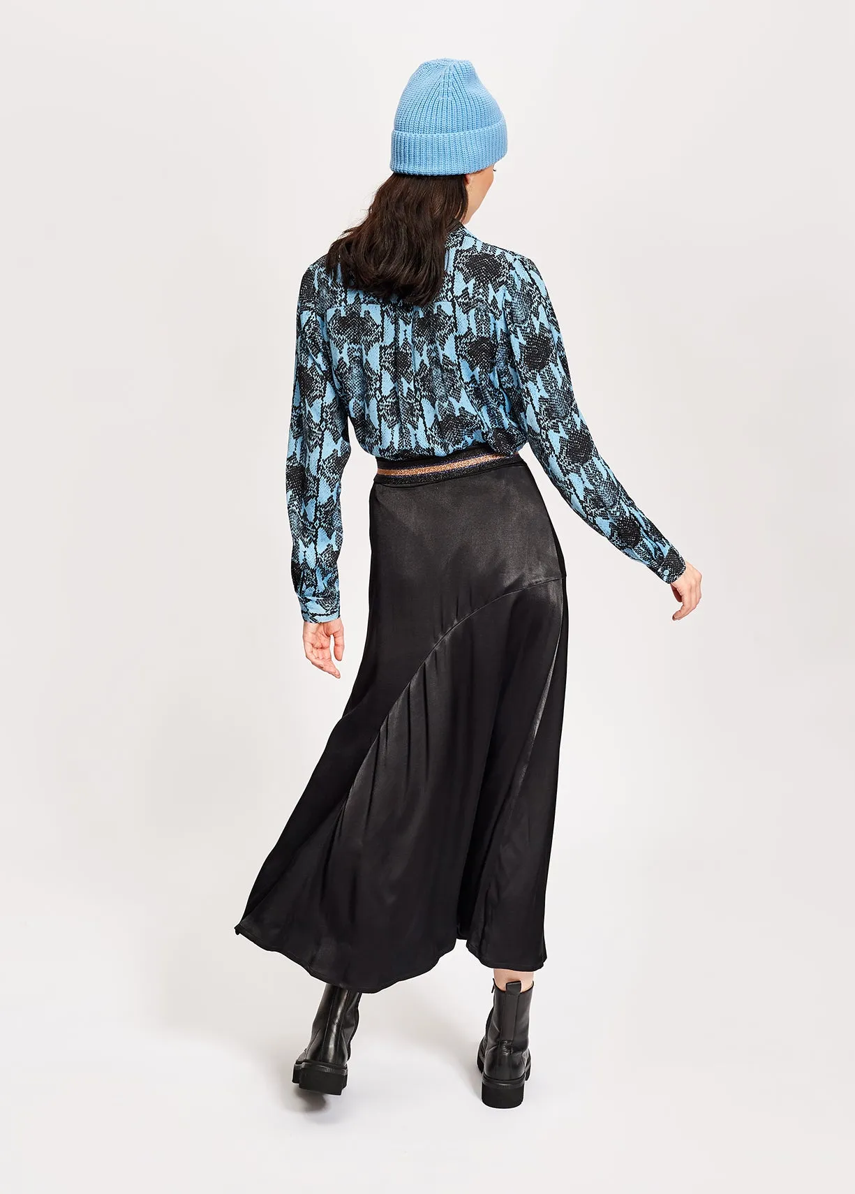 Wide midi skirt