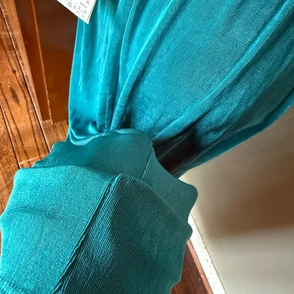 Women’s Aqua Maxi Skirt Resort Wear NWT