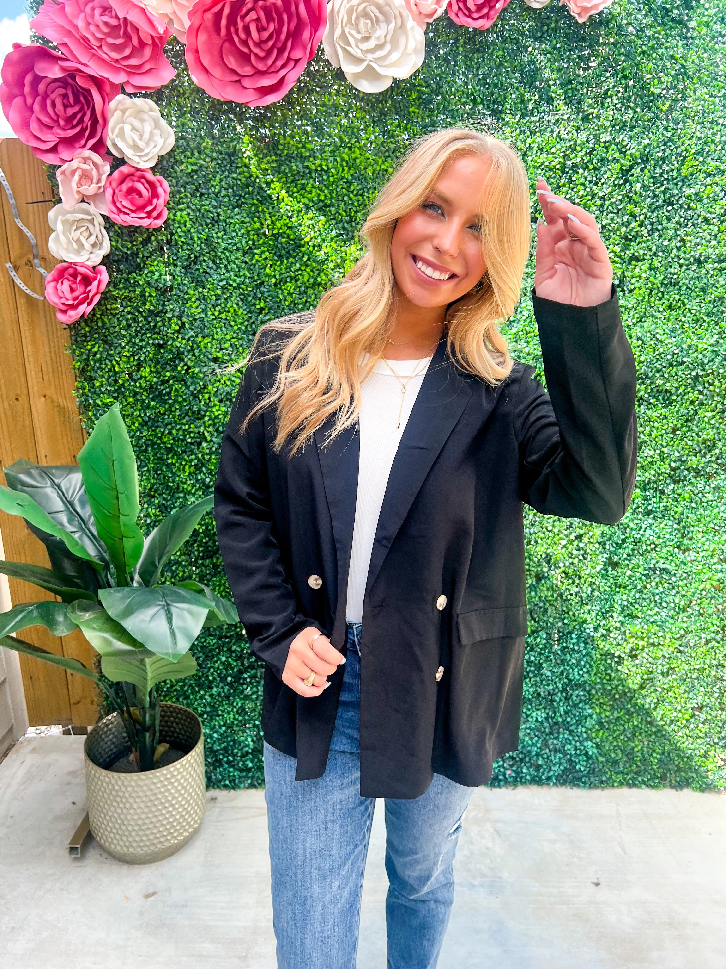 Wynn Black Blazer